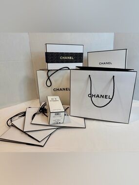 CHANEL White & Black Branded Gift Bags and Box Set